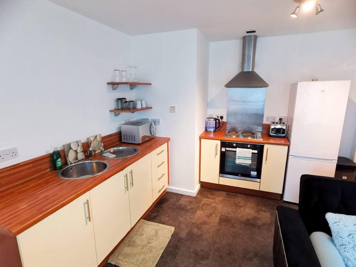 2-Bed Apartment Near City Centre Манчестер Экстерьер фото